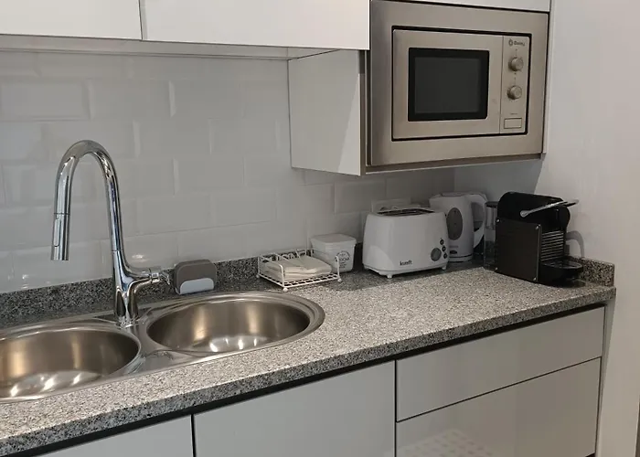 אכסניה Cachinnans & וילה דו קונדה